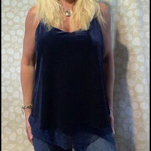 🛍Navy blue velvet cami